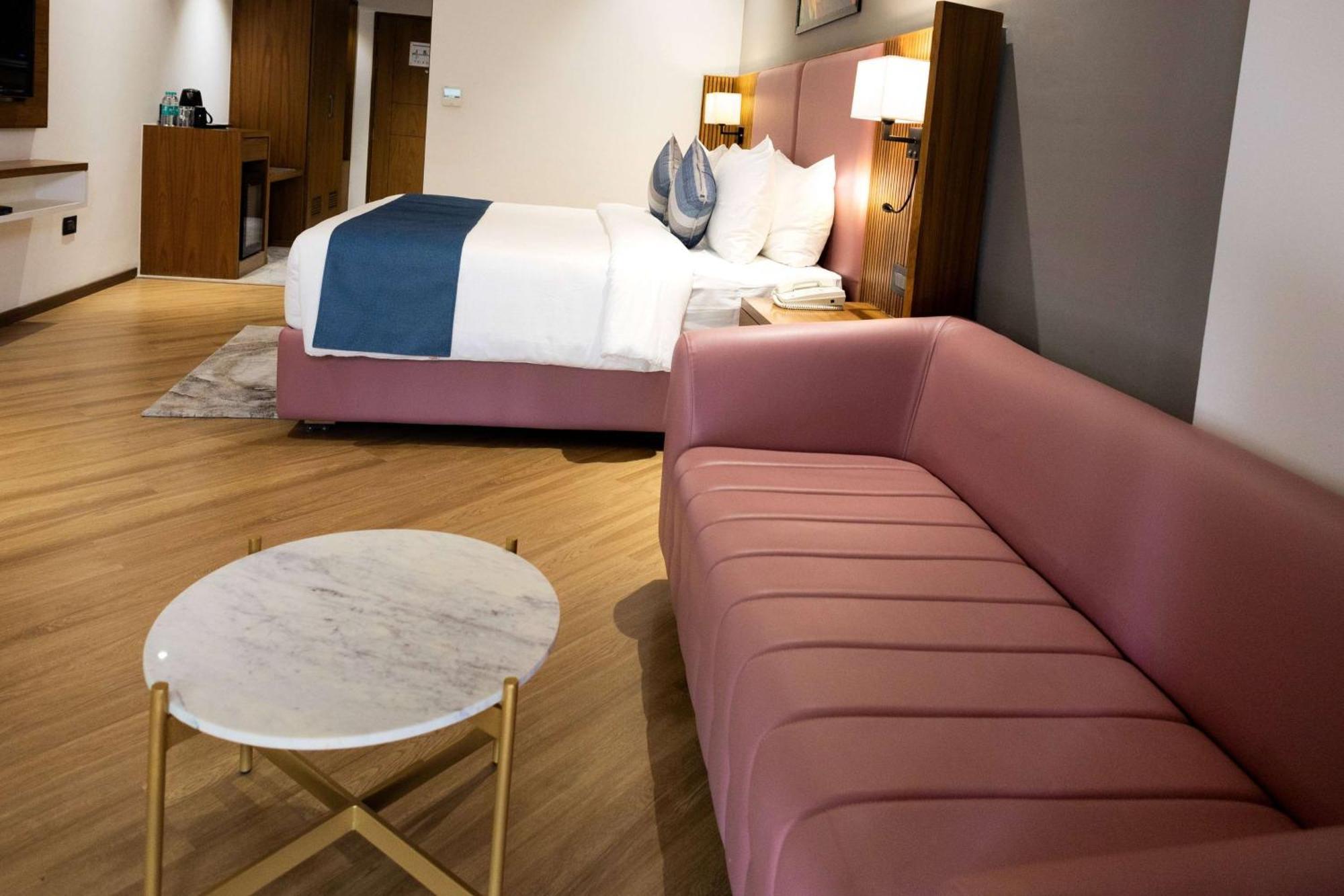 Ramada Encore By Wyndham Viramgam Bagian luar foto