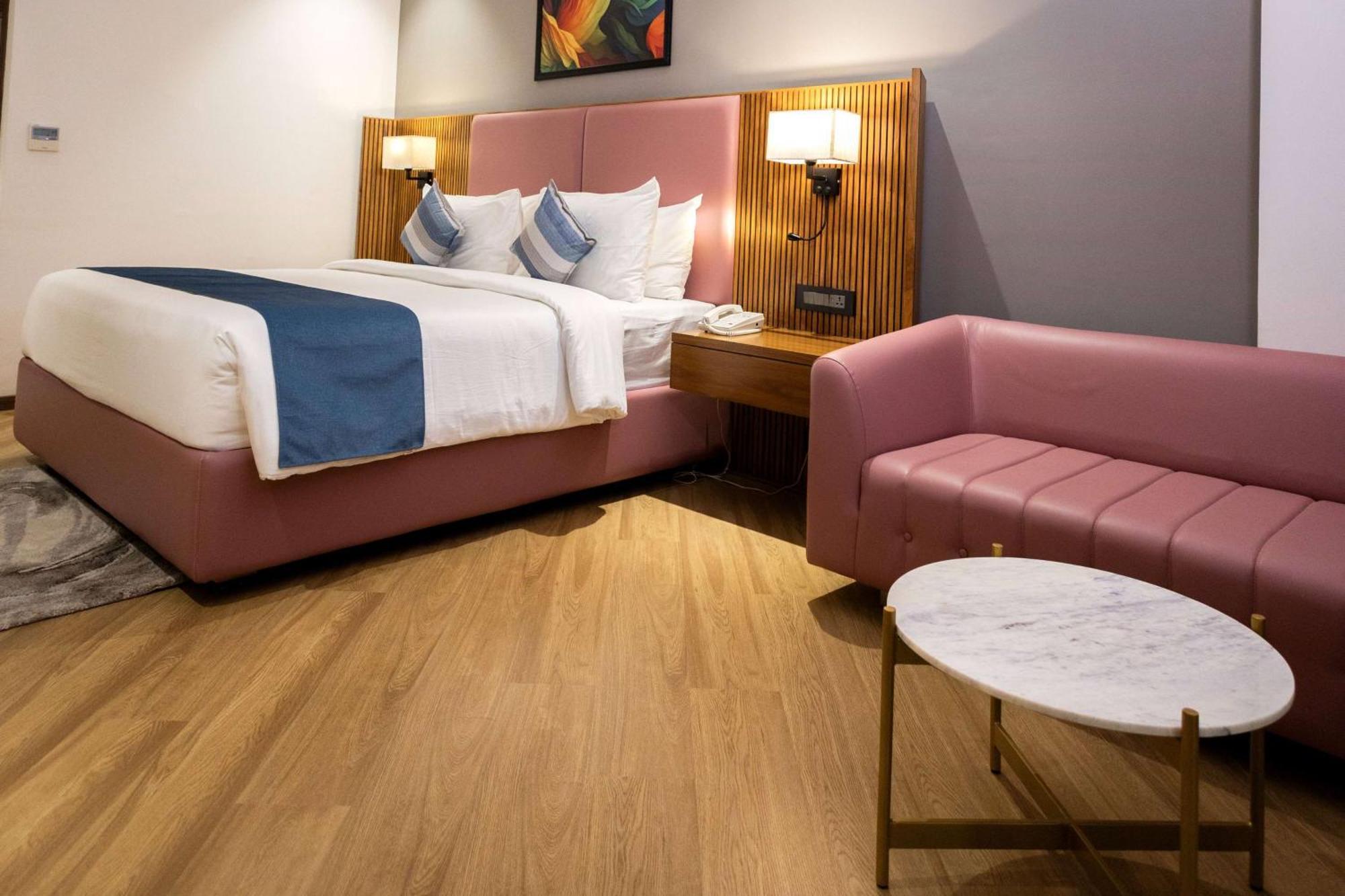 Ramada Encore By Wyndham Viramgam Bagian luar foto