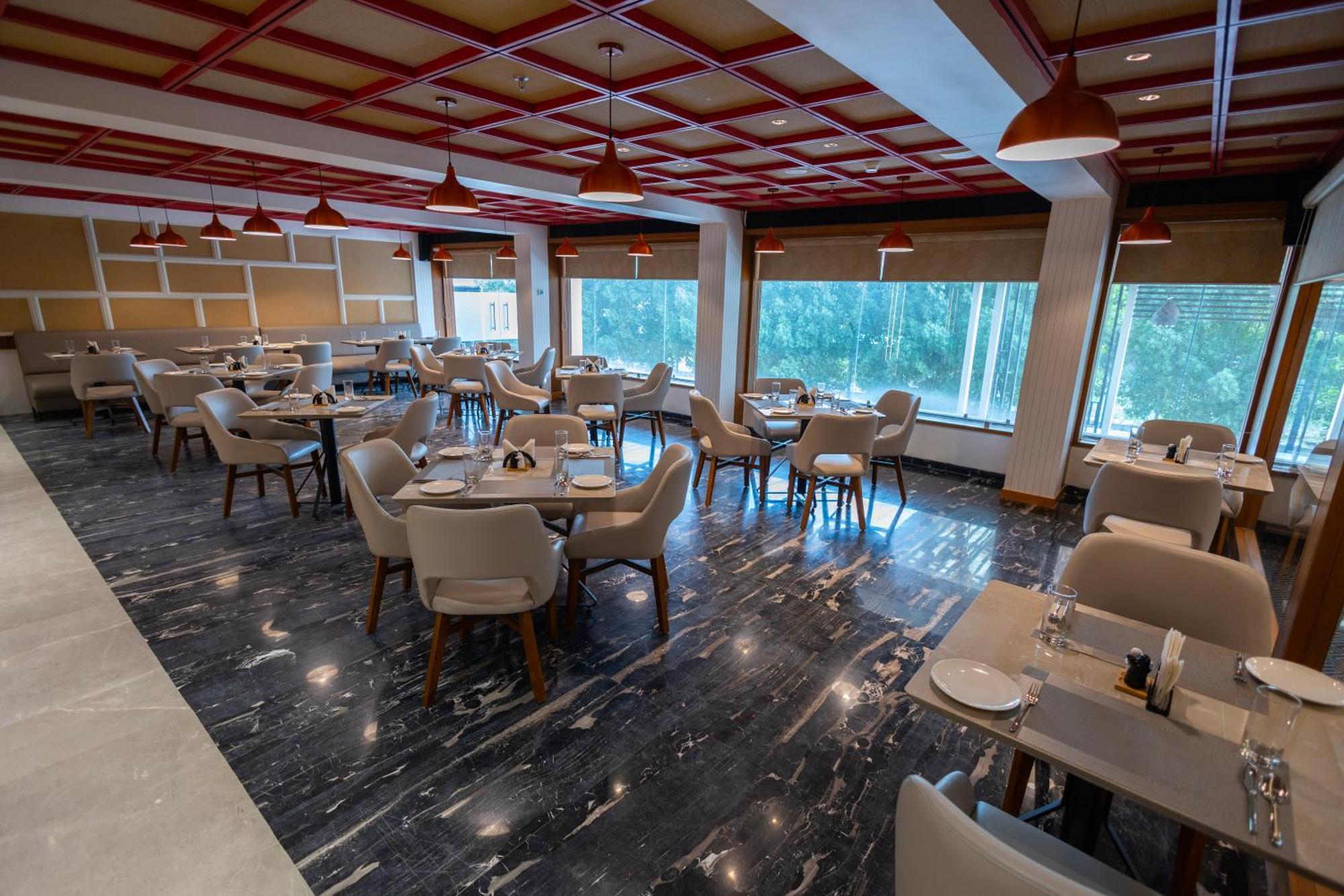 Ramada Encore By Wyndham Viramgam Bagian luar foto