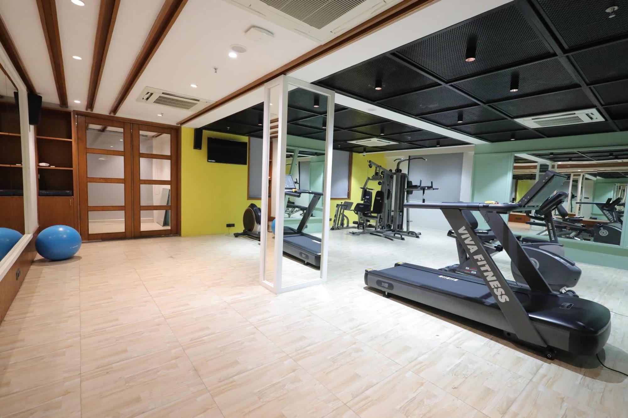 Ramada Encore By Wyndham Viramgam Bagian luar foto
