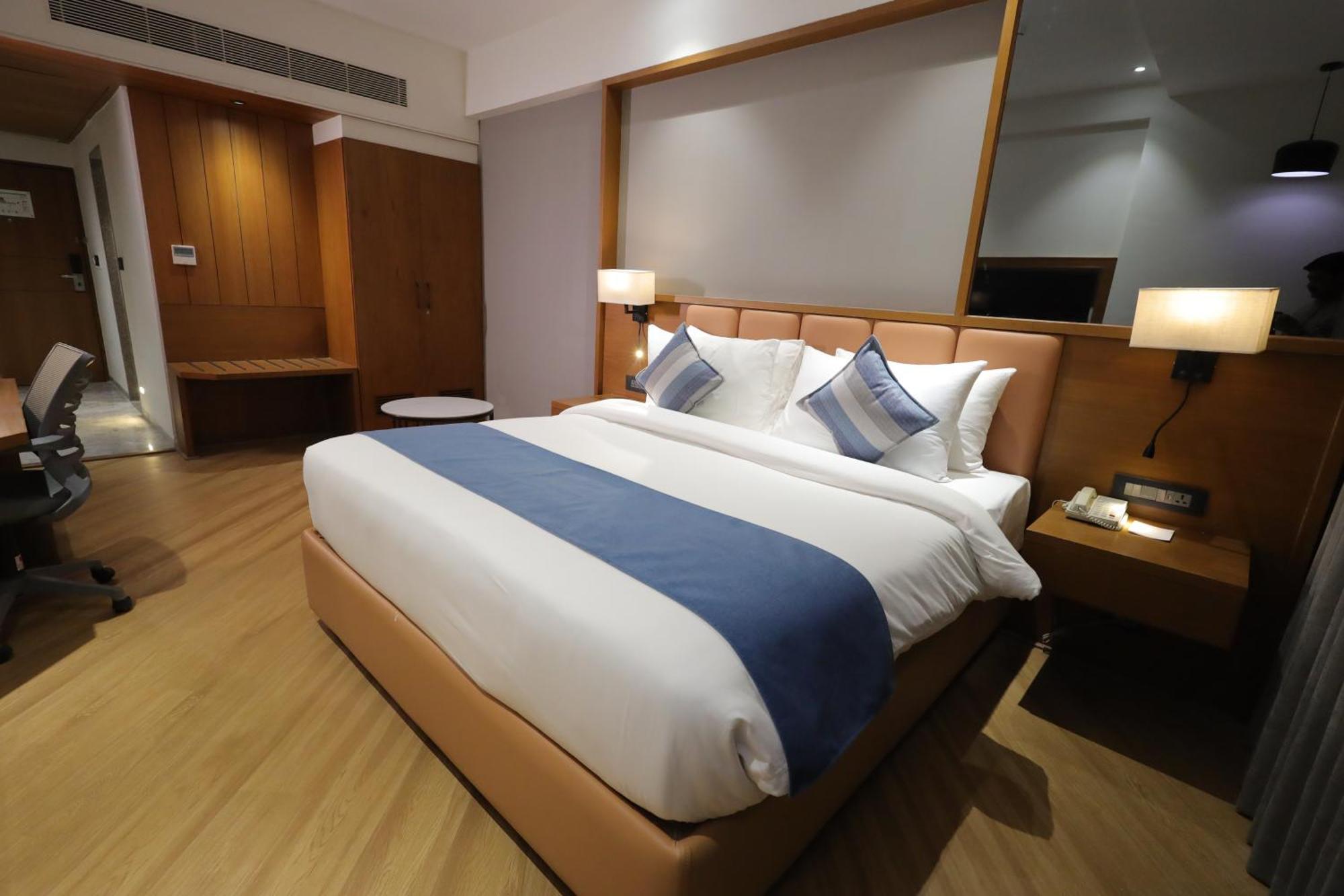 Ramada Encore By Wyndham Viramgam Bagian luar foto