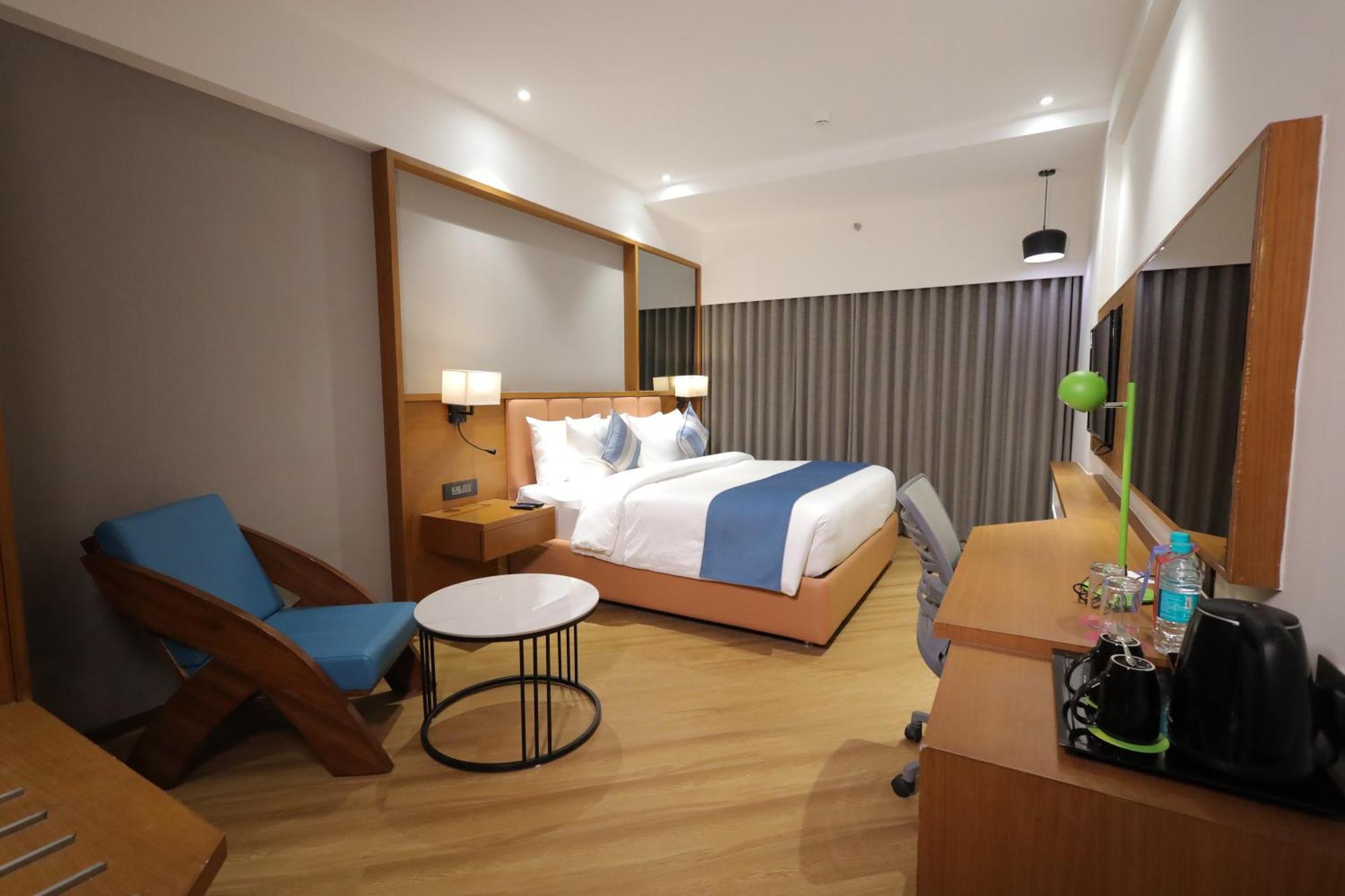 Ramada Encore By Wyndham Viramgam Bagian luar foto