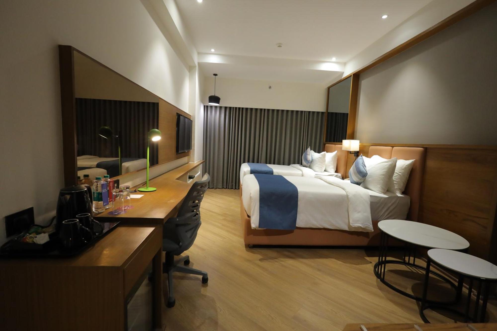 Ramada Encore By Wyndham Viramgam Bagian luar foto