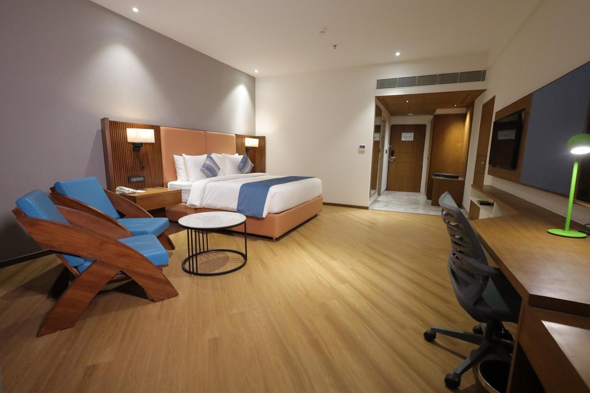 Ramada Encore By Wyndham Viramgam Bagian luar foto