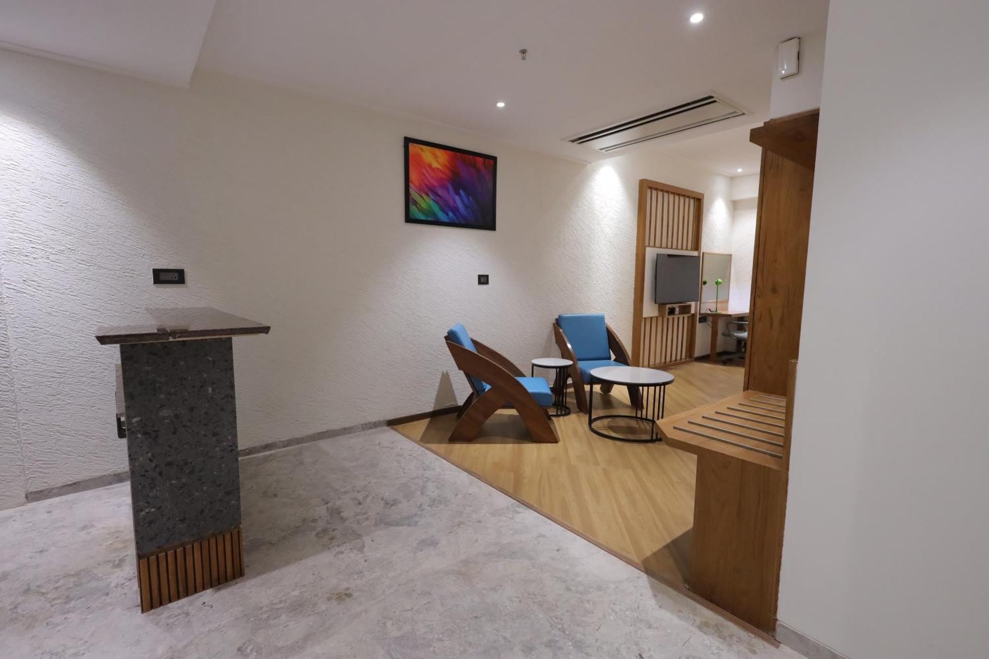 Ramada Encore By Wyndham Viramgam Bagian luar foto